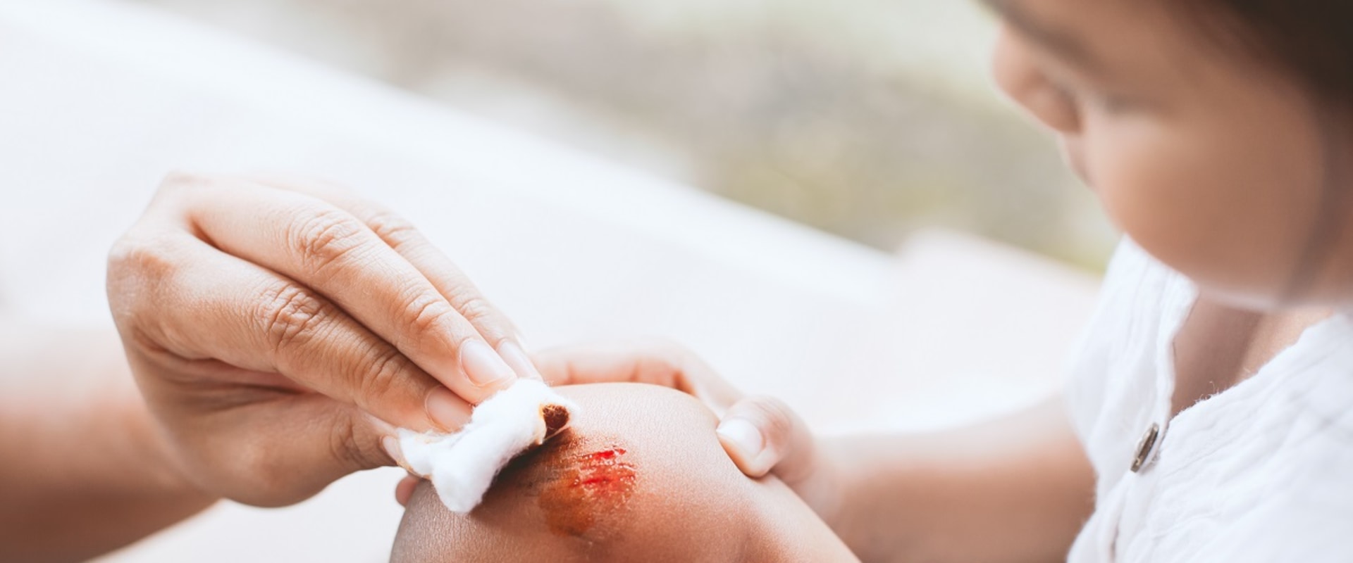 How to Tell If a Cut Is Infected or Healing Using Trusted Medical Guidance