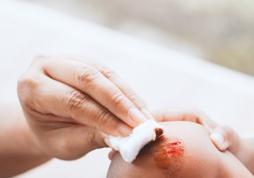 How to Tell If a Cut Is Infected or Healing Using Trusted Medical Guidance